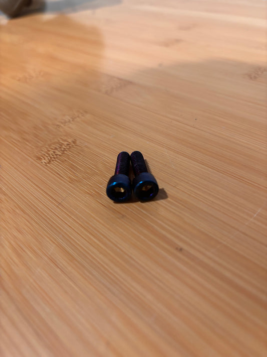 "PRE ORDER" 6 triple crown bolts